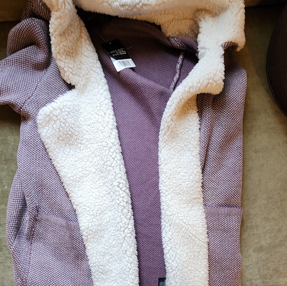 Cardigan - Picture 5 of 7